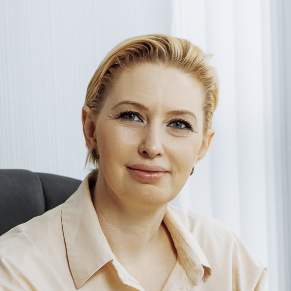 Петрова Галина